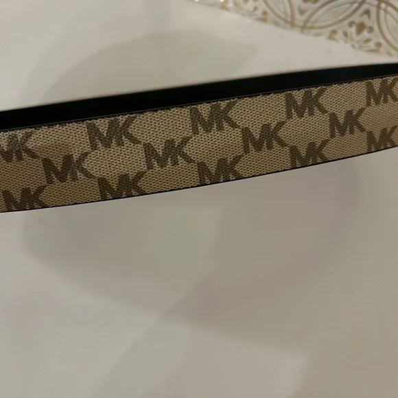 Michael Kors Signature Black and Gold Belt Reversible - Picture 2 of 5